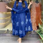 Cotton discharge print kurti with pant and mulmul printed dupatta - Image 2