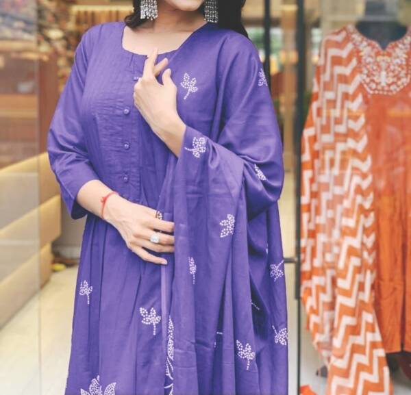 Cotton discharge print kurti with pant and mulmul printed dupatta - Image 11