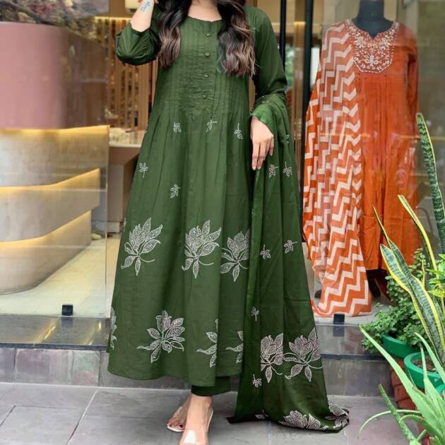 Cotton discharge print kurti with pant and mulmul printed dupatta