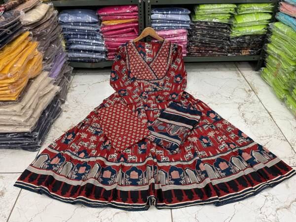 Anarkali kurta set with angrakha style - Image 14
