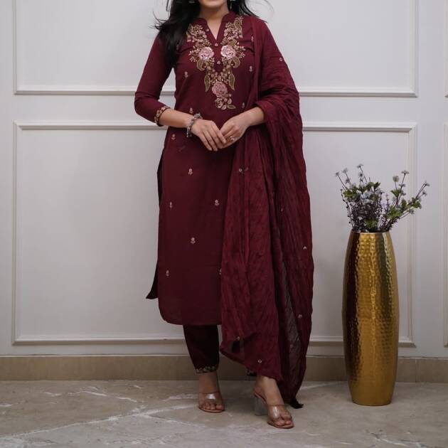 Cotton 60-60 super dying embroidery suit set