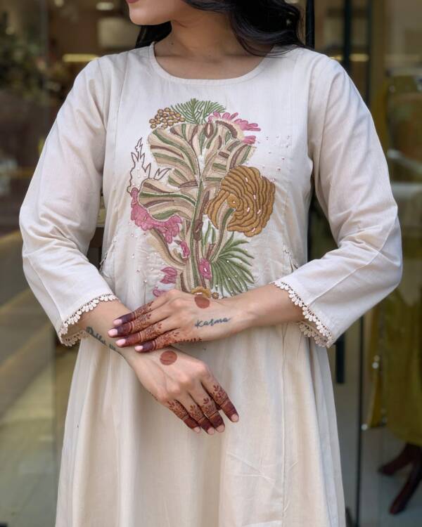 Beautiful cotton fabric kurti pant with dupatta - Image 7
