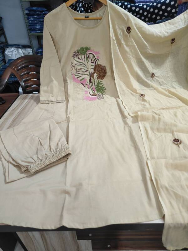 Beautiful cotton fabric kurti pant with dupatta - Image 8