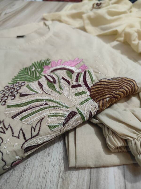 Beautiful cotton fabric kurti pant with dupatta - Image 9