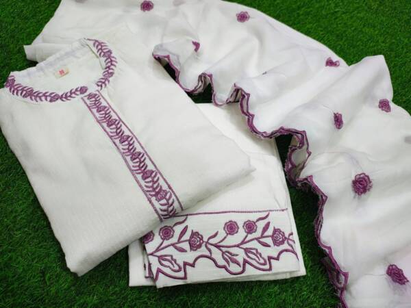 Katha cotton fabric Straight kurti with pant and dupatta - Image 2