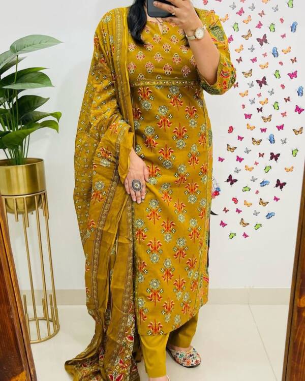 Cotton fabric Kurti with Sequence work - Image 5