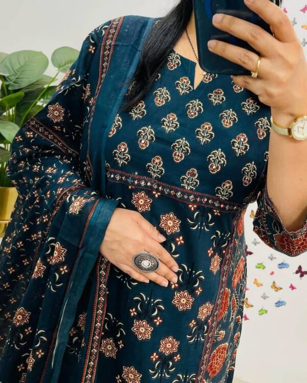 Cotton fabric Kurti with Sequence work - Image 11