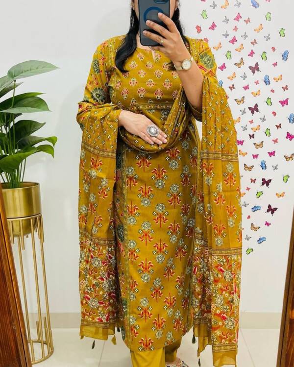 Cotton fabric Kurti with Sequence work - Image 15