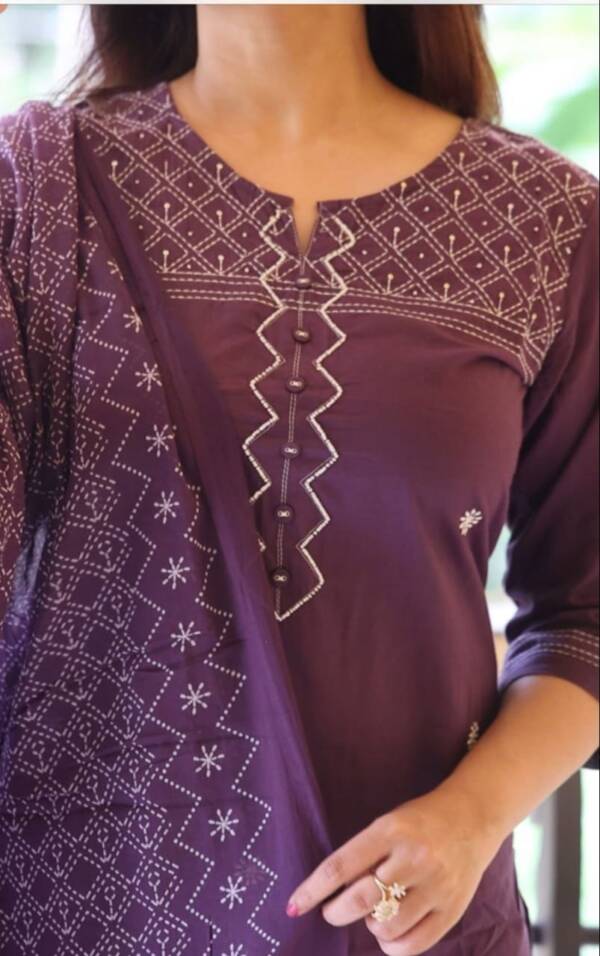 Embroidery work kurti with pant & cotton 100-100 dupatta - Image 3