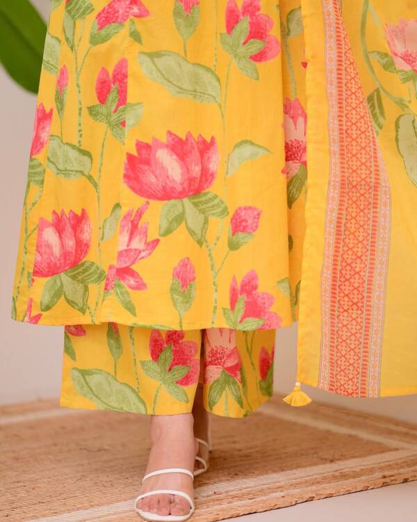 Floral Print Suit Set - Image 10